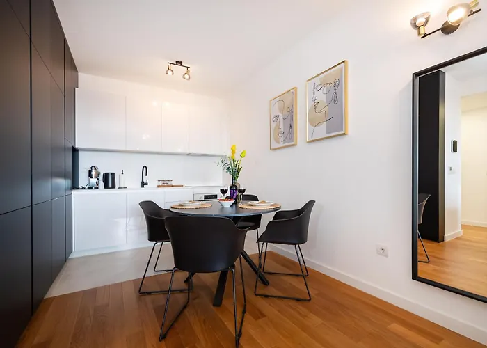 With Garage شقة زادار