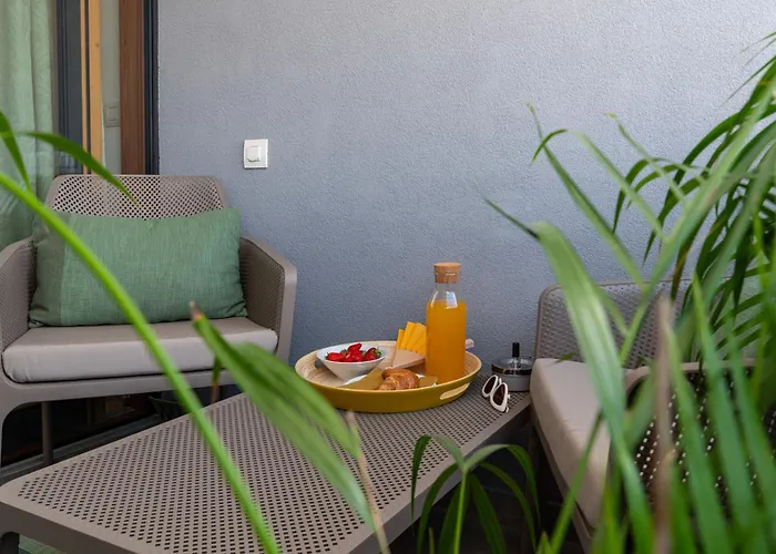 With Garage Appartement